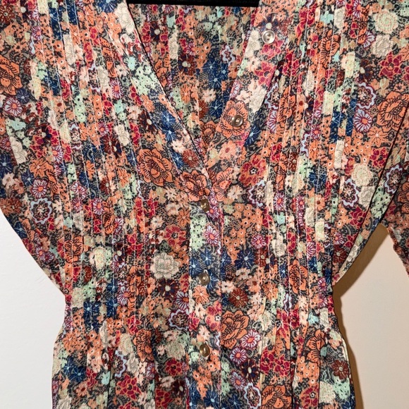 American Rag Multicolor Floral Top - Picture 3 of 5